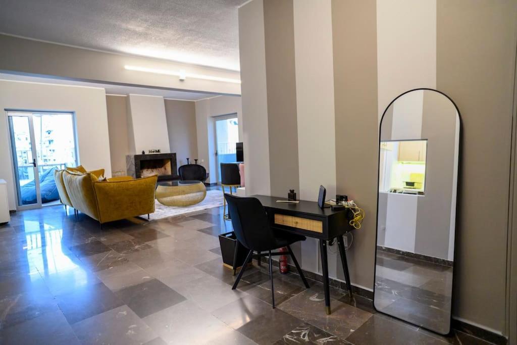 Subtle 3 Bed Luxury With A View Apartment