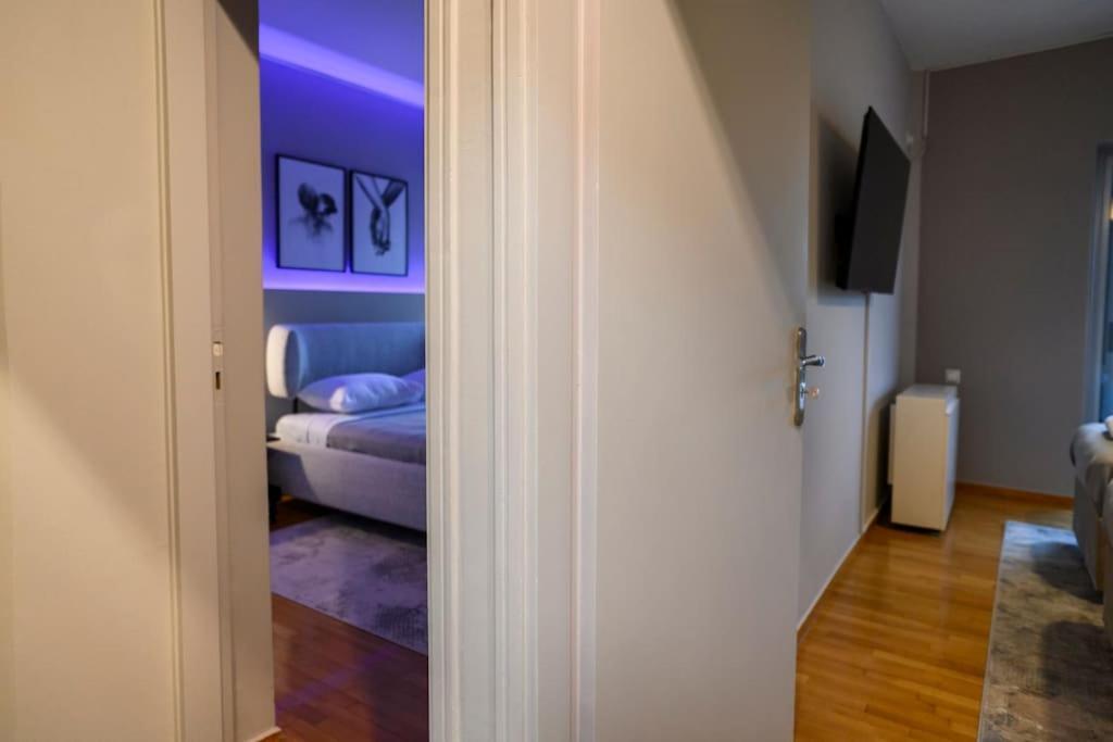 Subtle 3 Bed Luxury With A View Apartment Athen