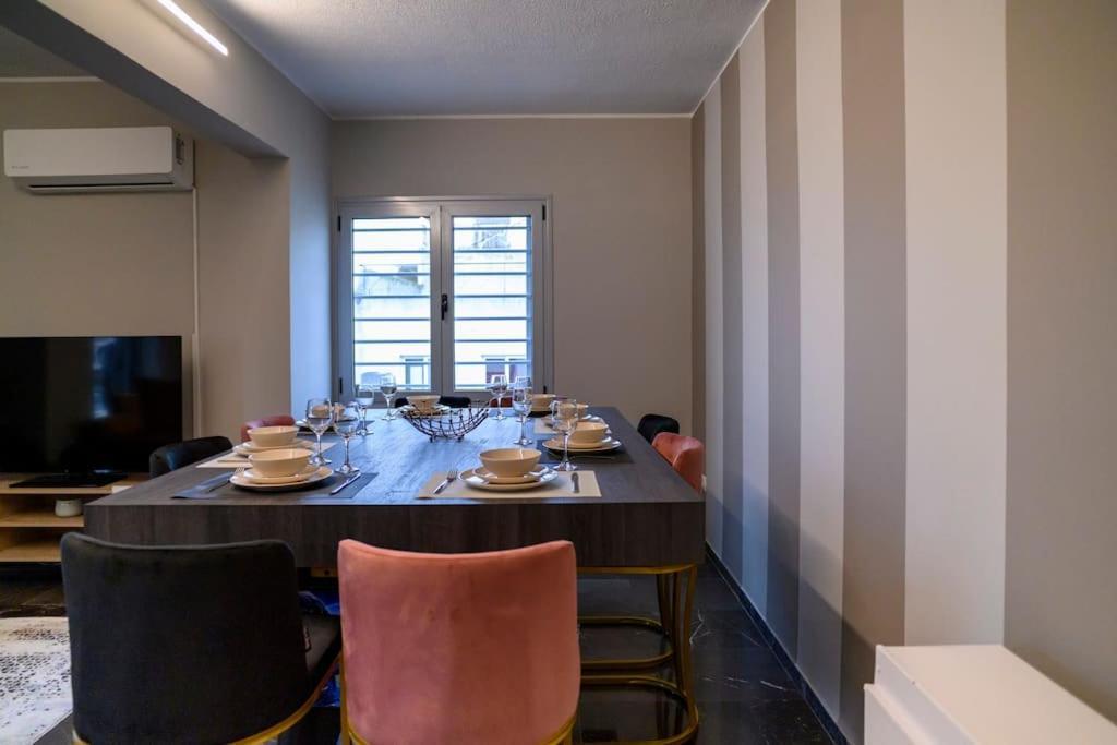 Subtle 3 Bed Luxury With A View Apartment Athen