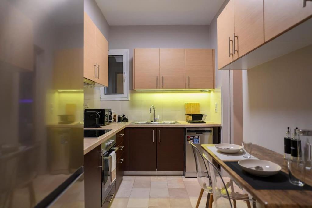 Subtle 3 Bed Luxury With A View Apartment