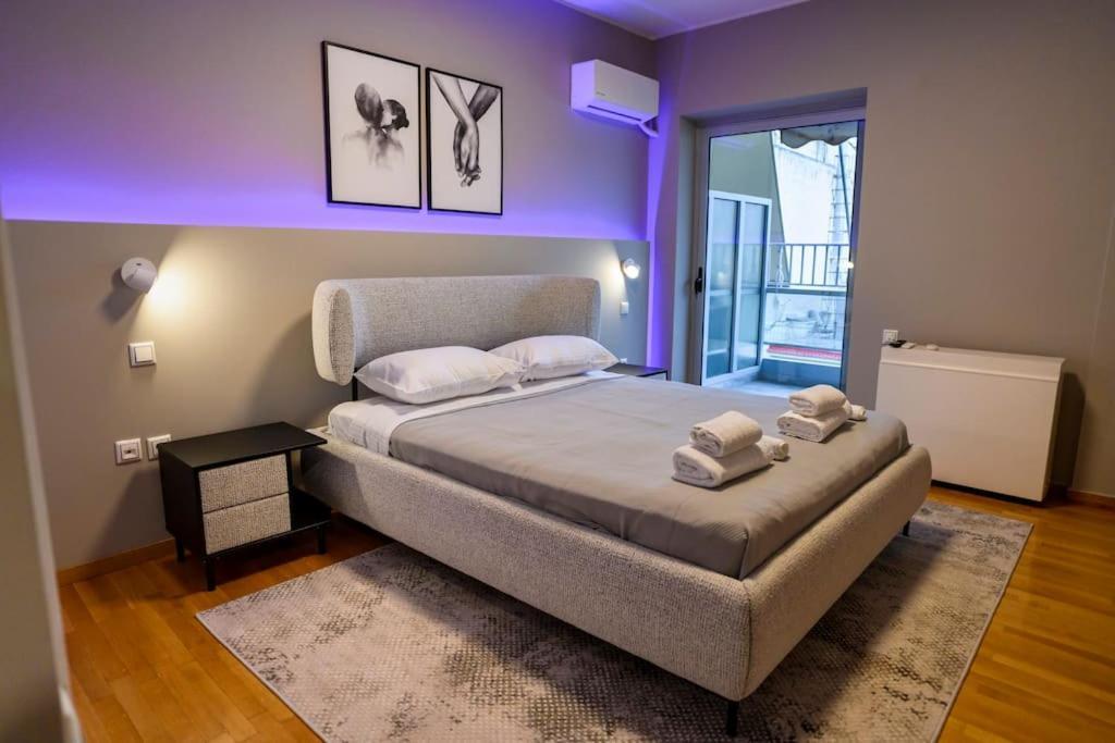 Subtle 3 Bed Luxury With A View * Athen