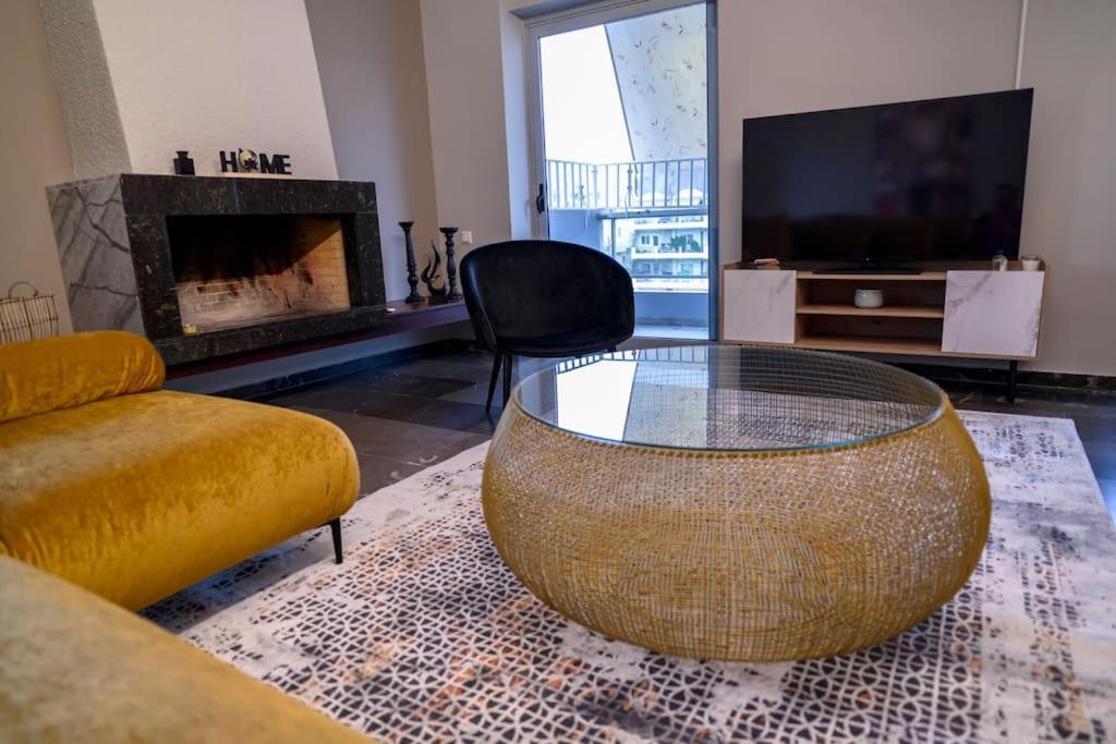 Subtle 3 Bed Luxury With A View Apartment Athen