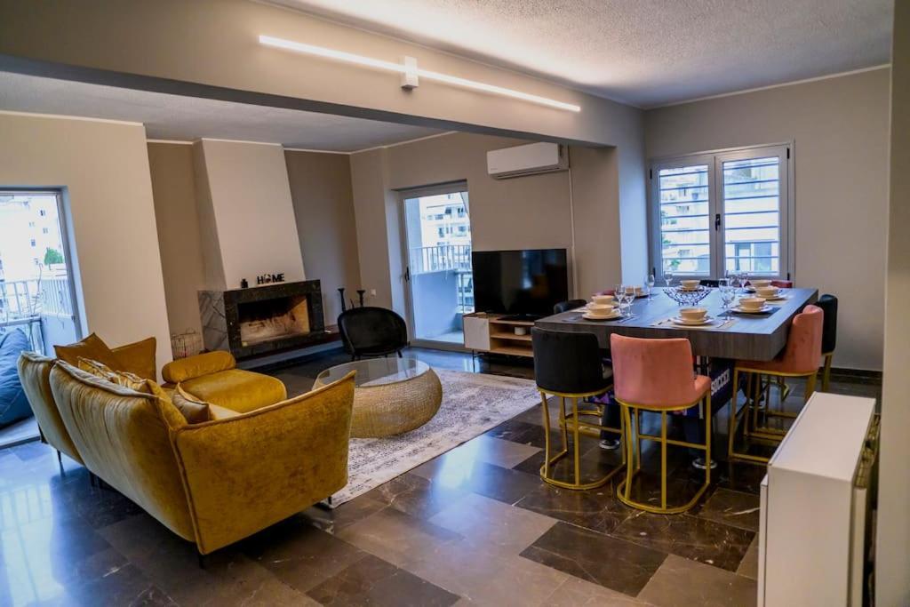 Subtle 3 Bed Luxury With A View Apartment